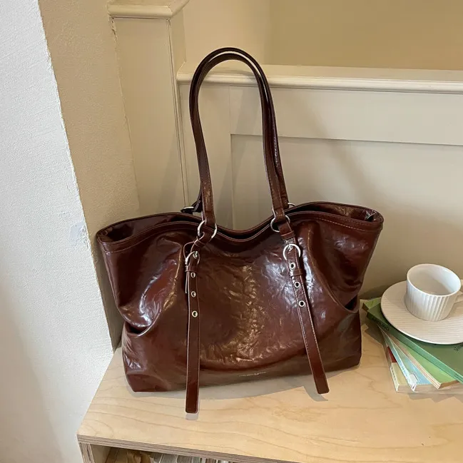 Women Fashion Casual Retro Autumn And Winter Solid Color Large Capacity Shoulder Bag