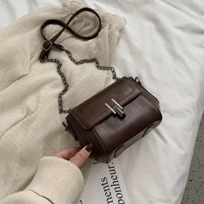 Women Fashion Casual Retro Chain Small Square Shoulder Bag