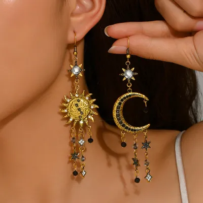 Women Fashion Retro Sun Crescent Tassel Design Diamond Earrings