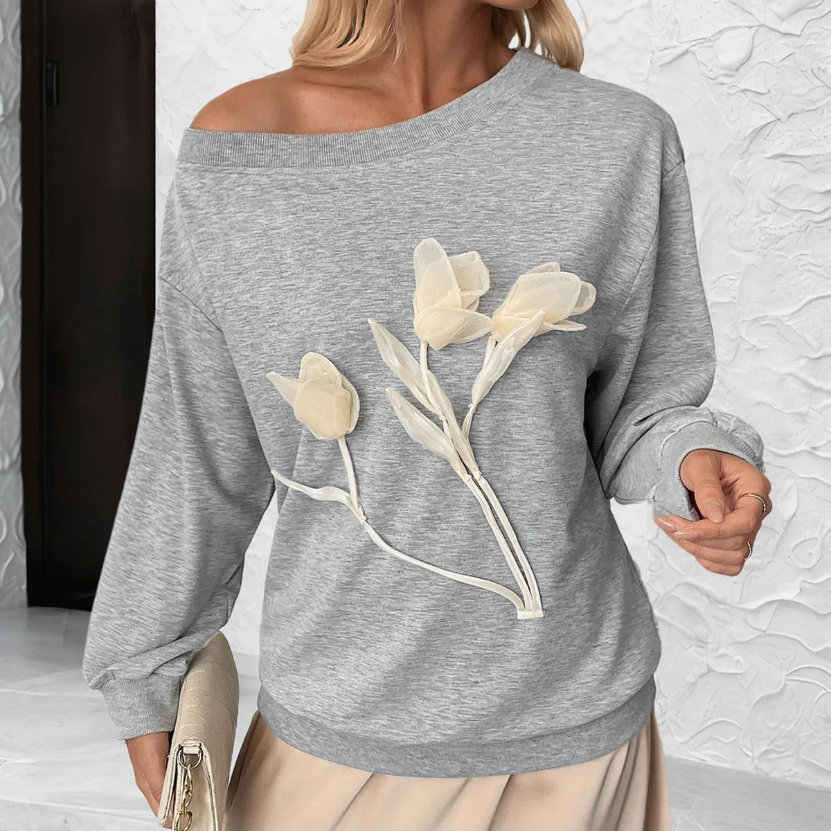 Women Fashion Casual Autumn Three-Dimensional Bionic Flower Slanted Shoulder Long Sleeve Sweatshirt