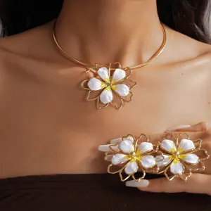 Women Fashion Metal Wind Dropping Oil Hollow Floral Earrings Necklace Set