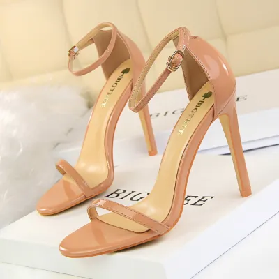 Women Fashion Sexy Solid Color Patent Leather Round-Toe Heeled Sandals
