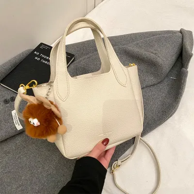 Women Fashion Casual Simple Solid Color Handbag
