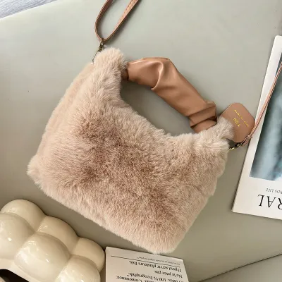 Women Fashion Casual Autumn And Winter Plush Pleated Handbag