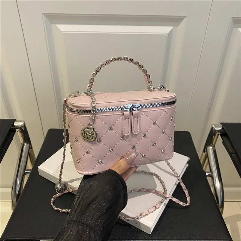 Women Fashion Casual Solid Color Chain Crossbody Bag