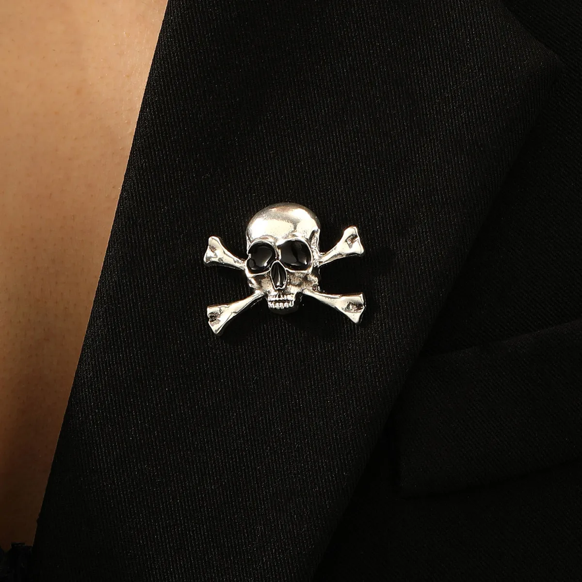 Halloween Fashion Creative Skull Head Alloy Electroplating Brooch