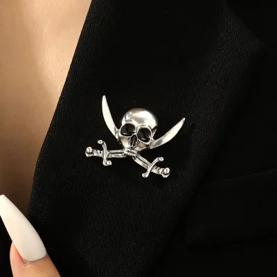 Halloween Fashion Creative Skull Head Alloy Electroplating Brooch