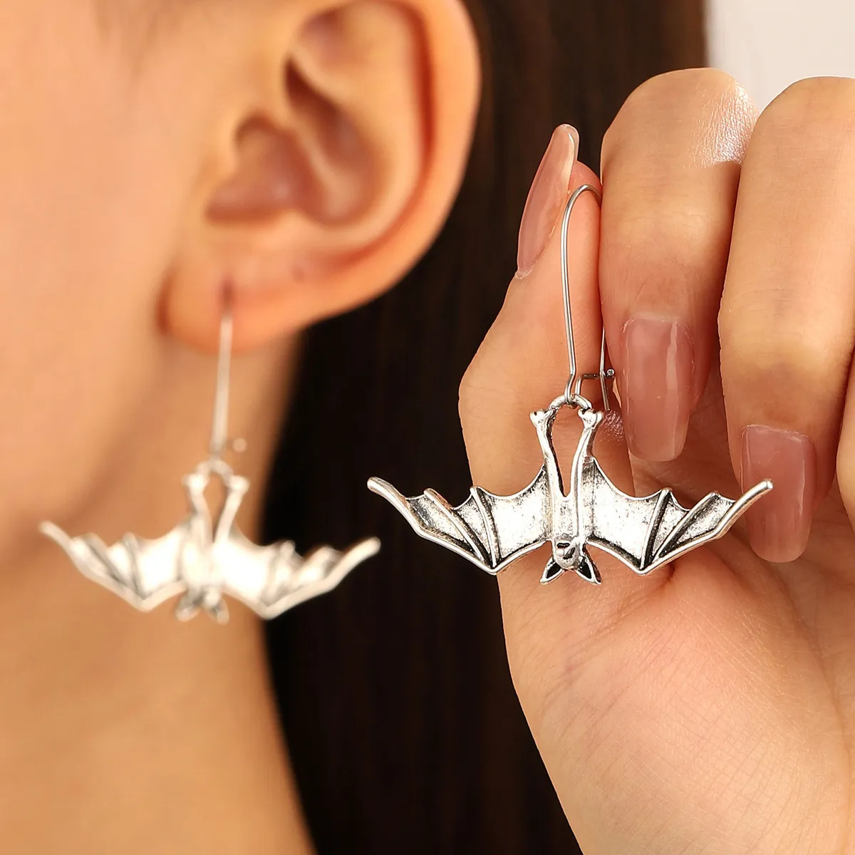 Halloween Women Fashion Retro Creative Gothic Bat Pendant Earrings