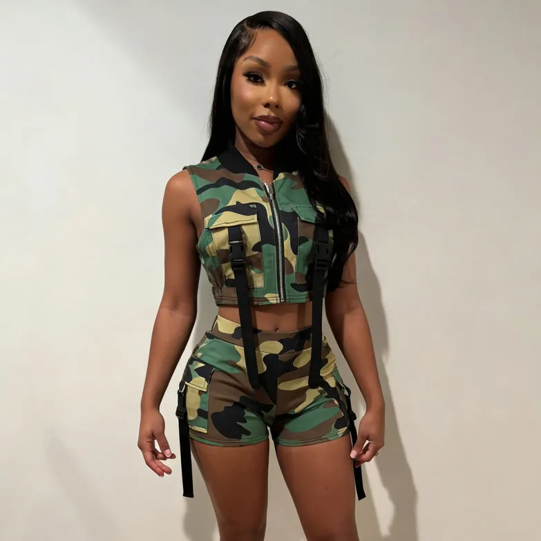 Women Fashion Sexy Camouflage Printed Sleeveless Zipper Hollow-Out Crop Top Shorts Two-Piece Set