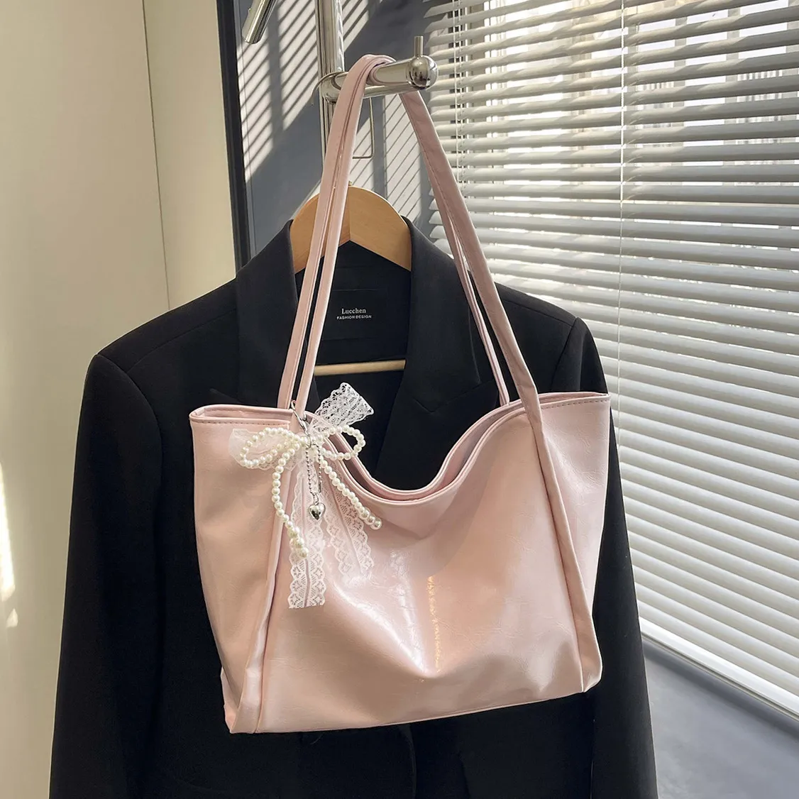Women Fashion Casual Simple Solid Color Large Capacity Shoulder Bag
