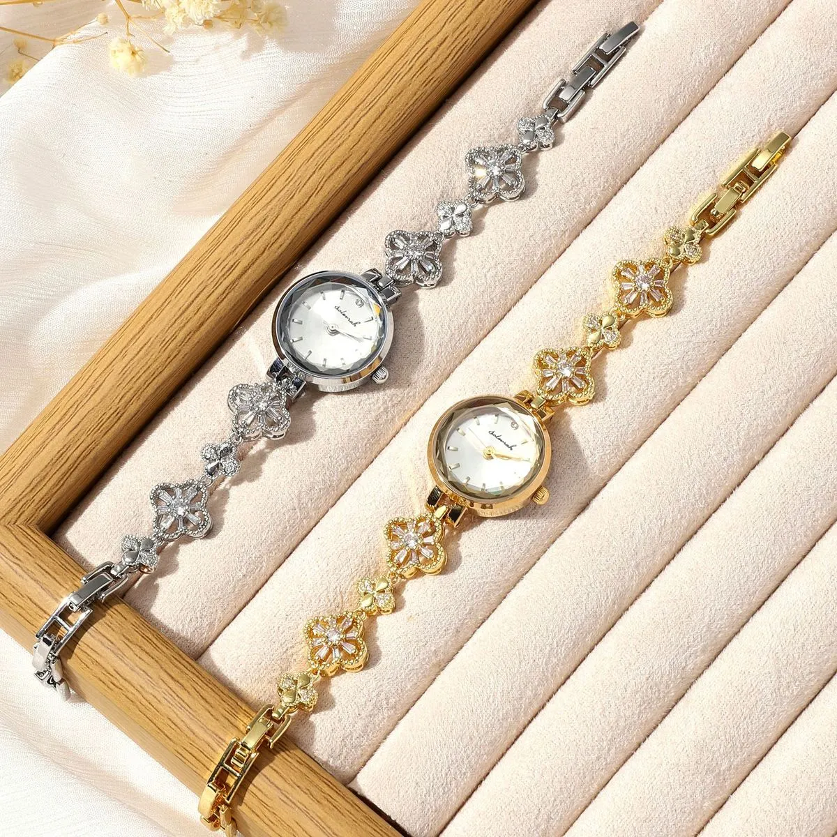 Women Fashion Elegant Zircon Bracelet Quartz Watch