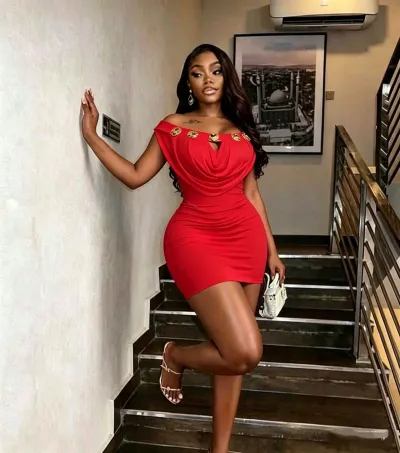 Women Fashion Sexy Solid Color Metallic Buckle Off-Shoulder Slim-Fit Dress