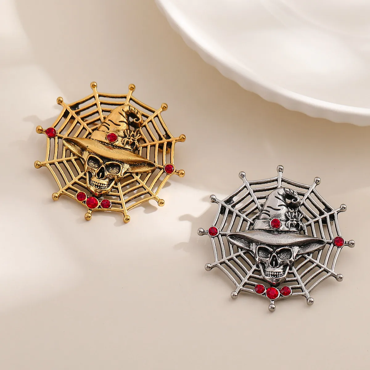Halloween Women Fashion Retro Hollow Spider Web Skull Brooch