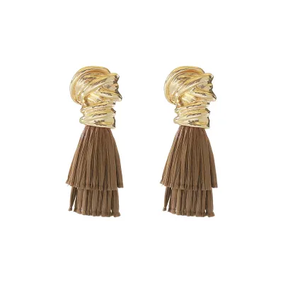 Women Fashion Metal Kink Rafi Grass Tassel Earrings