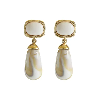 Women Fashion Maillard Autumn And Winter Geometric Acrylic Earrings