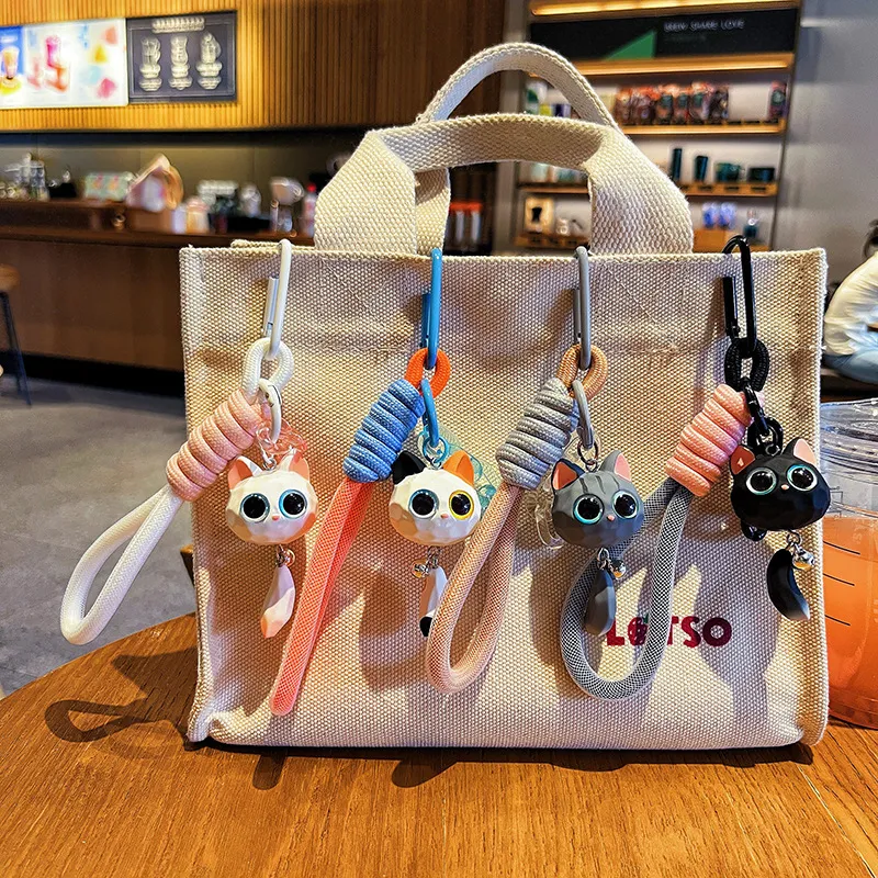 Fashion Cute Cartoon Wood Carving Wind Resin Cat Keychain