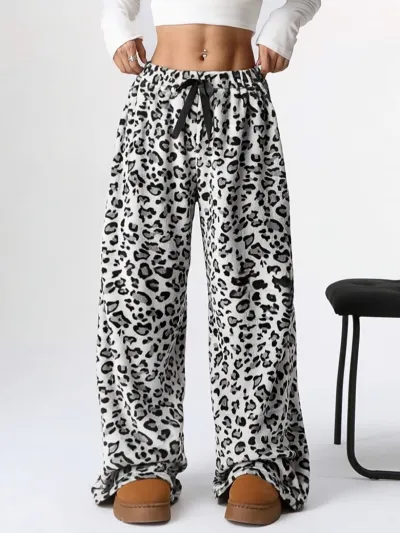 Autumn And Winter Women Casual Leopard Plush Wide-Leg Pants
