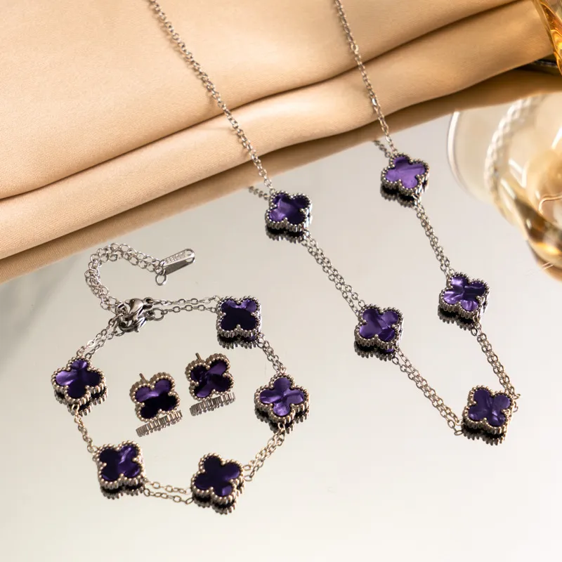 Fashion Titanium Steel Does Not Fade Double-Sided Four-Leaf Clover Jewelry Set