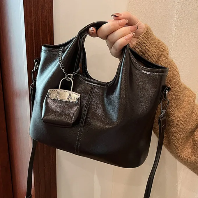 Women Fashion Casual Retro Solid Color Soft Leather Shoulder Bag