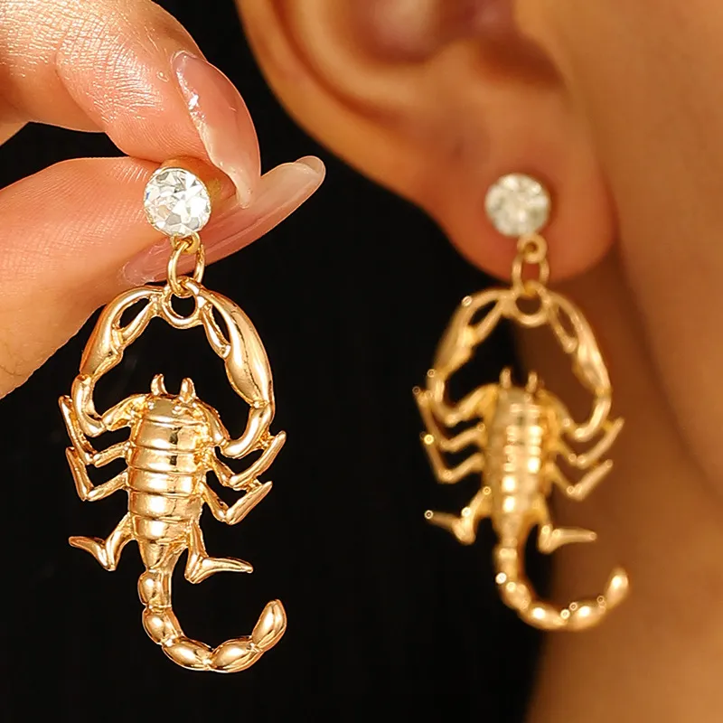 Women Fashion Creative Gothic Dark Scorpion Ear Clip Earrings