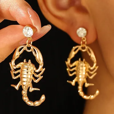 Women Fashion Creative Gothic Dark Scorpion Ear Clip Earrings