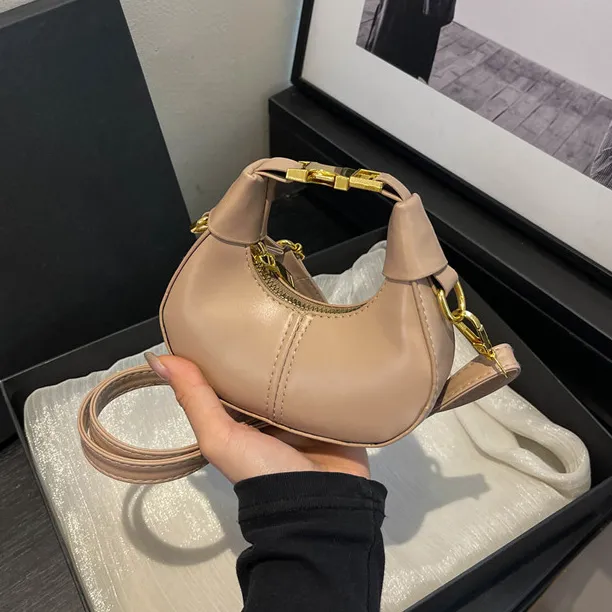 Women Fashion Casual Simple Solid Color Mini Chain Crossbody Bag