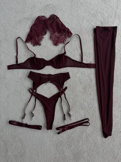 Women Fashion Solid Color Lace Perspective Mesh Sexy Lingerie 4-Piece Set