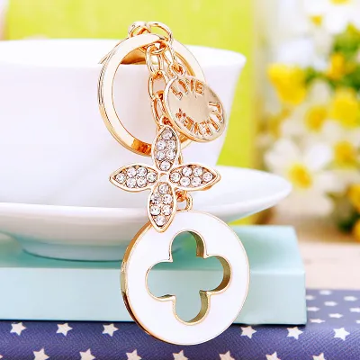Creative Metal Four-Leaf Clover Keychain