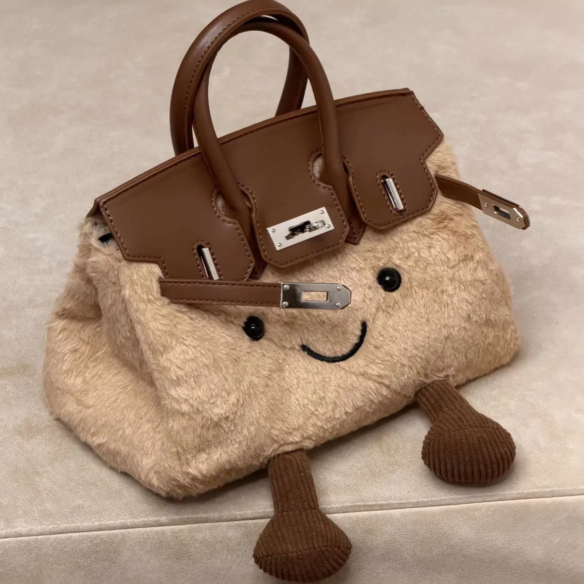 Creative Cute Plush Smiley Large Capacity Handbag