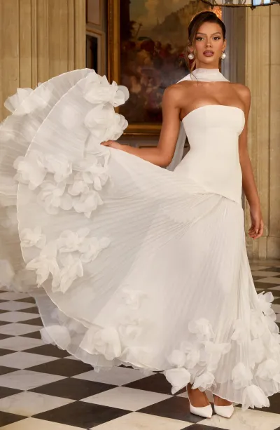 Women Fashion Elegant Solid Color Stitching Three-Dimensional Petal Pleated Large Trailing Evening Dress