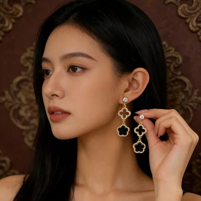 Women Fashion Elegant Rhinestone Four-Leaf Clover Earrings