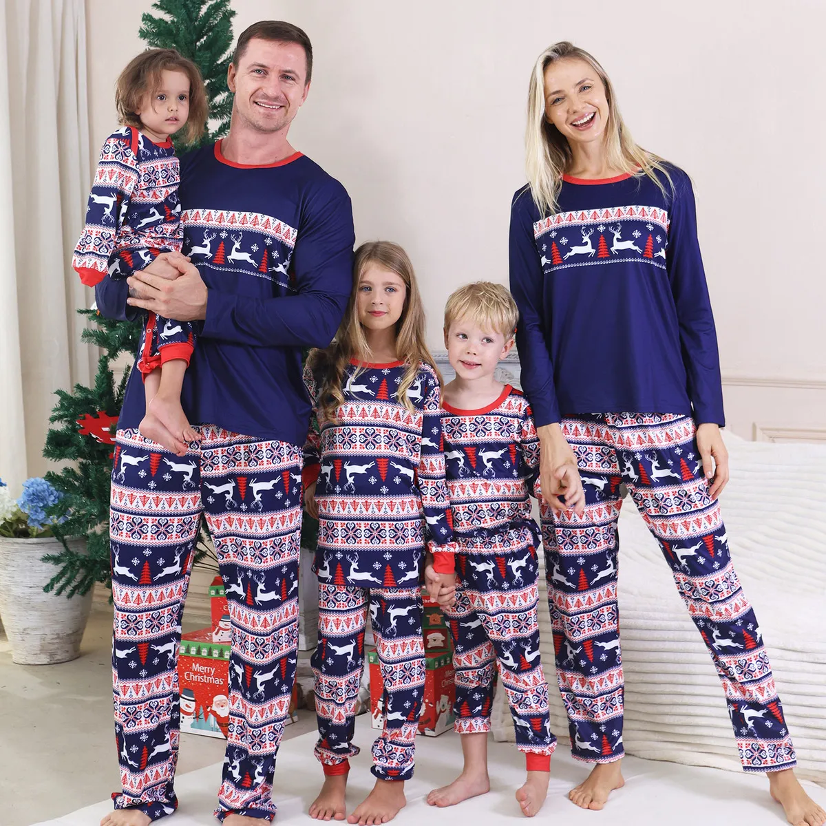 Cartoon Christmas Tree Print Round Neck Long Sleeve Family Matching Pajamas Set