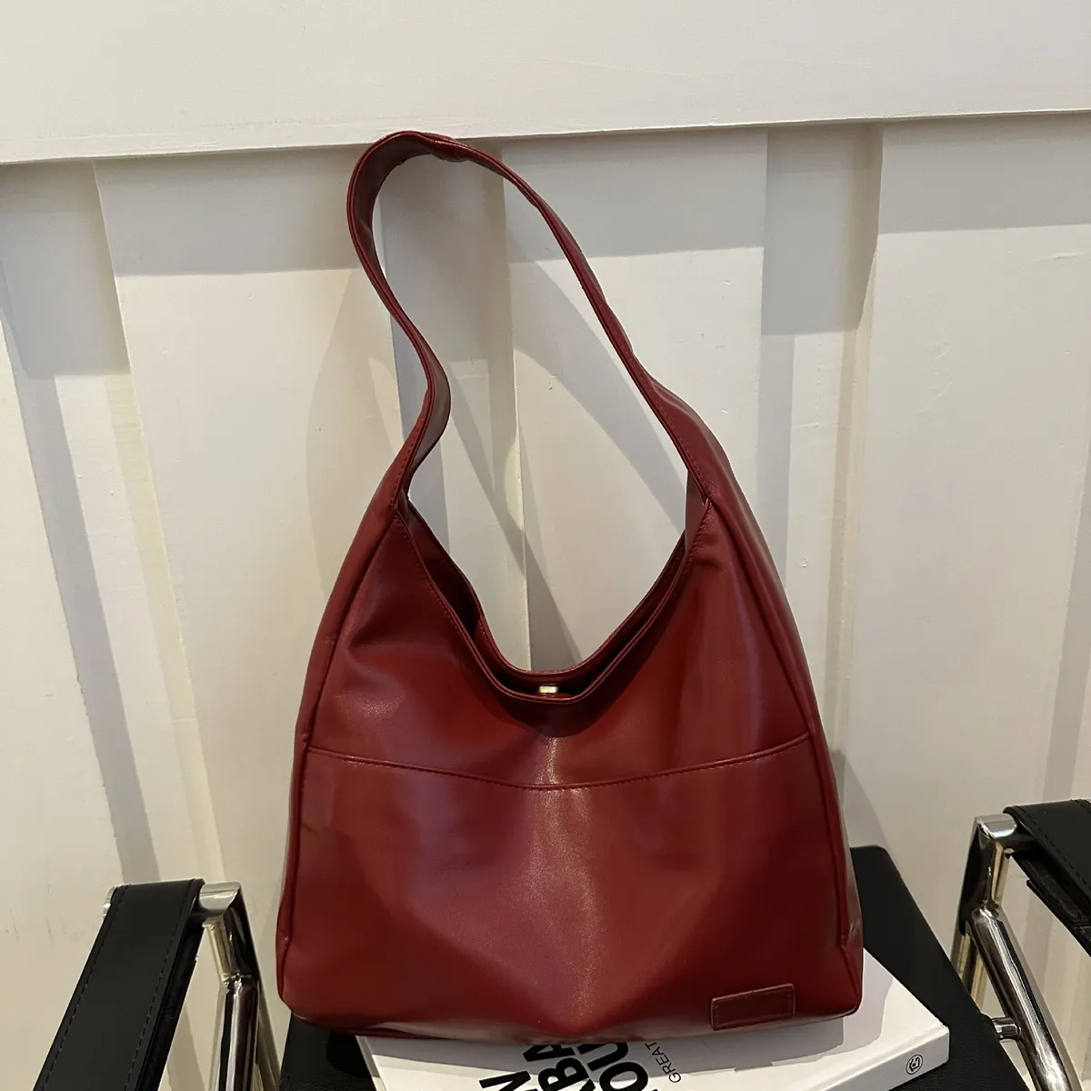 Women Fashion Casual Simple Solid Color Large Capacity Shoulder Bag