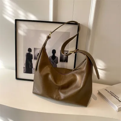Women Fashion Casual Retro Solid Color Soft Leather Large Capacity Shoulder Bag