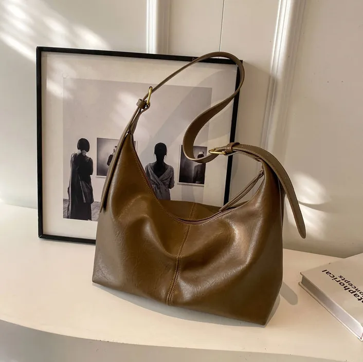 Women Fashion Casual Retro Solid Color Soft Leather Large Capacity Shoulder Bag