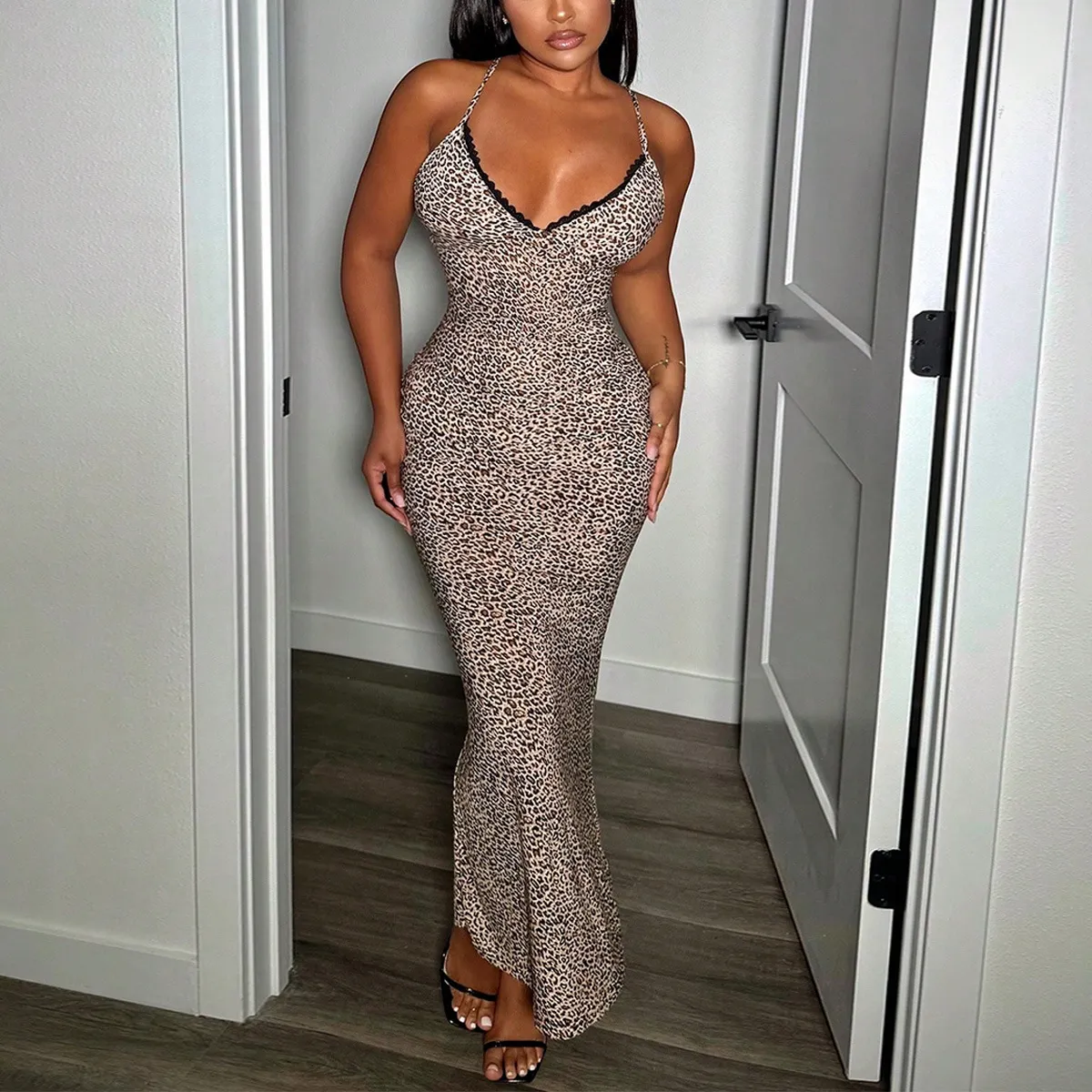 Women Fashion Sexy Leopard Printed High Elastic Spaghetti Straps Dress