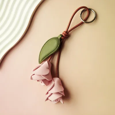 Women Fashion Handmade Leather Tulip Flower Bag Pendant Car Keychain