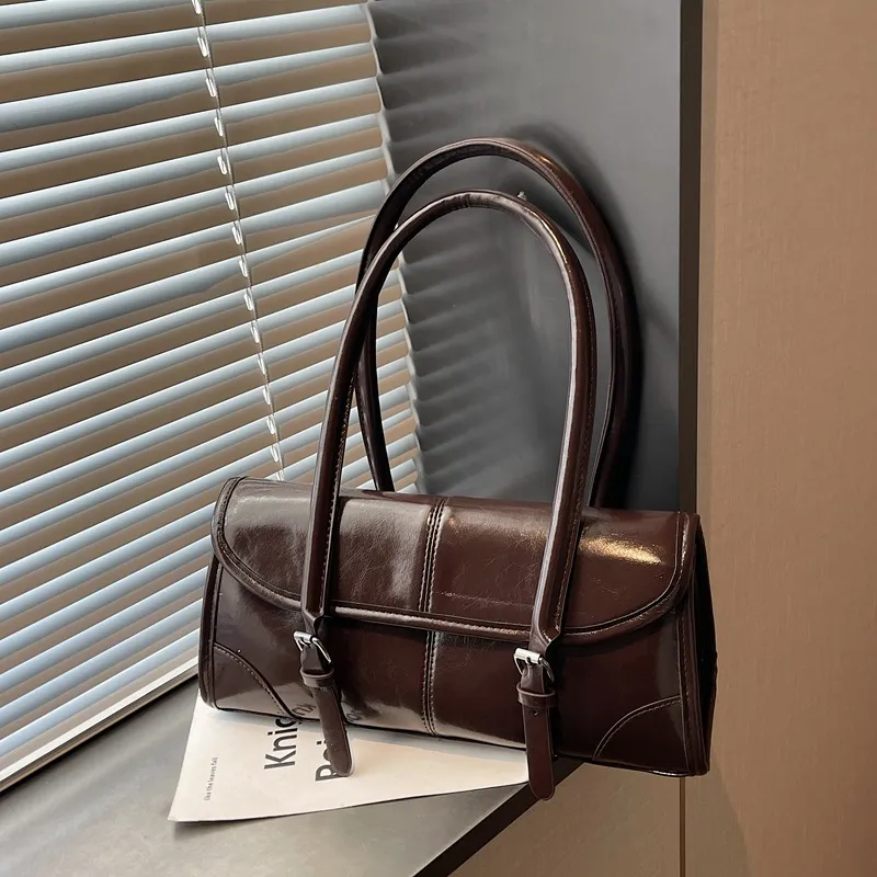 Vintage Solid Color Oil Wax Underarm Shoulder Bag