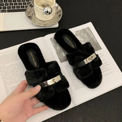 Autumn And Winter Fashion Plush Slippers