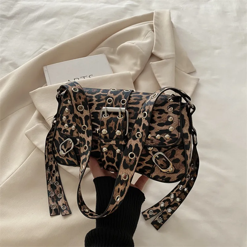Women Fashion Leopard Rivet Personalized Design Shoulder Bag