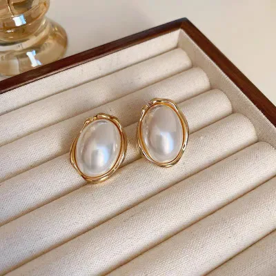 Women Fashion Elegant Simple Pearl Geometric Earrings