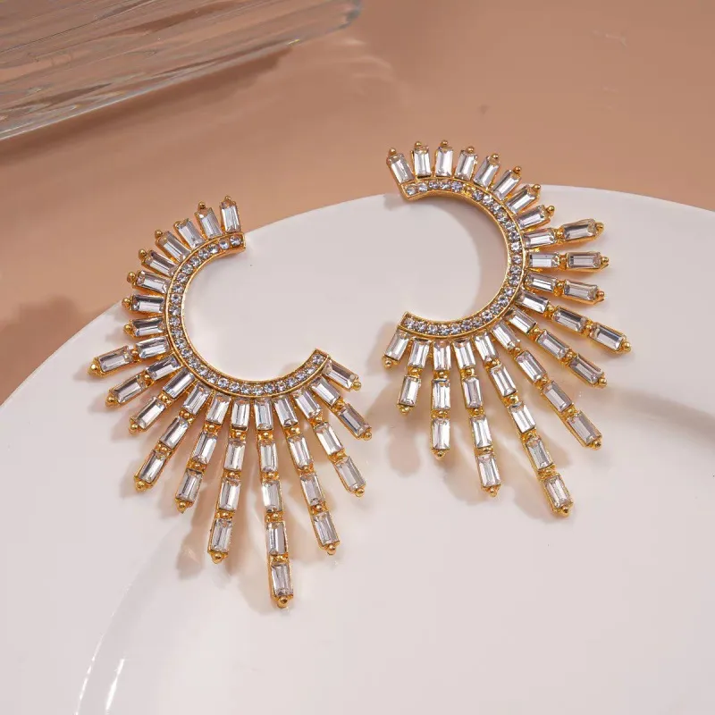 Women Fashion Exaggerated Zircon C- Shaped Earrings