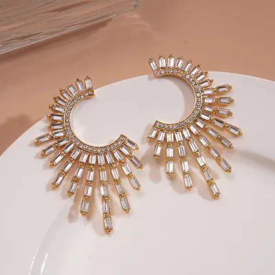 Women Fashion Exaggerated Zircon C- Shaped Earrings