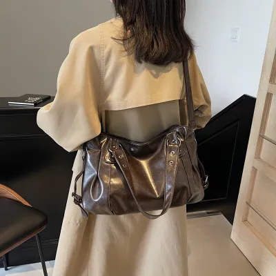 Women Fashion Casual Autumn And Winter Solid Color Large Capacity Shoulder Bag