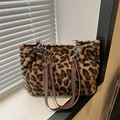 Women Fashion Casual Autumn Winter Leopard Plush Large Capacity Shoulder Bag