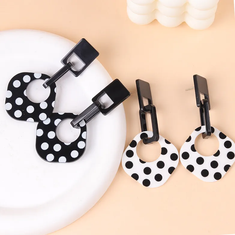 Women Fashion Retro Black White Polka Dot Print Geometric Diamond Acrylic Earrings