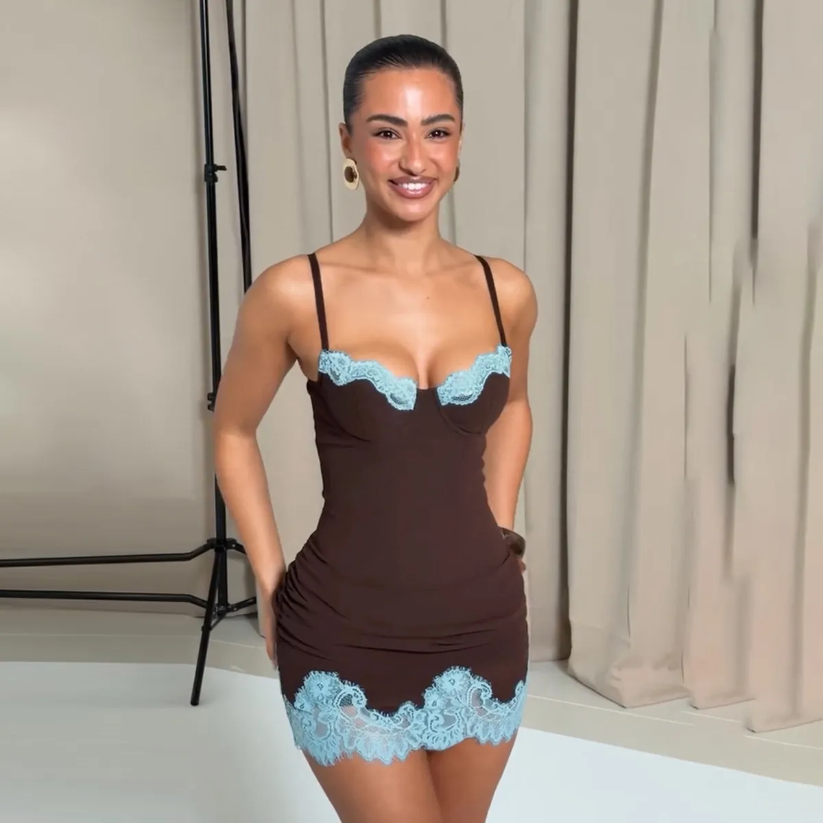 Women Fashion Sexy Lace Stitching Color Contrast Spaghetti Strap Slim-Fit Dress