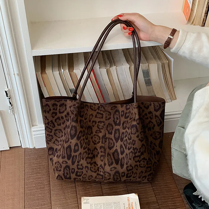 Women Fashion Retro Leopard Print Large Capacity Portable Shoulder Bag
