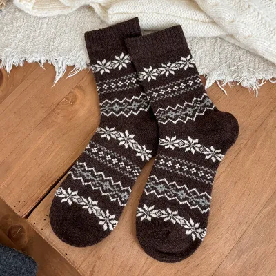 Fashion Autumn/Winter Pattern Thickened Warm Wool Mid-Calf Socks