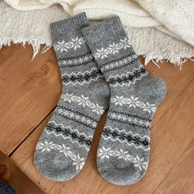 Fashion Autumn/Winter Pattern Thickened Warm Wool Mid-Calf Socks